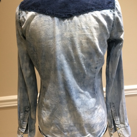 BDG Denim style snap front button shirt - Picture 3 of 7